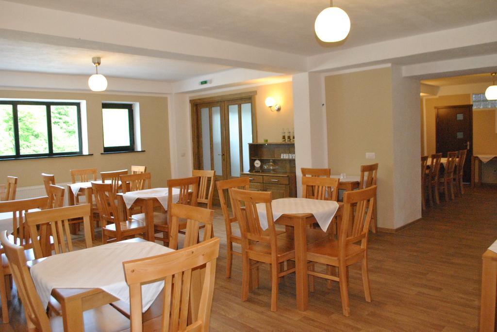 Activ Parc Hotel Negresti Exterior foto